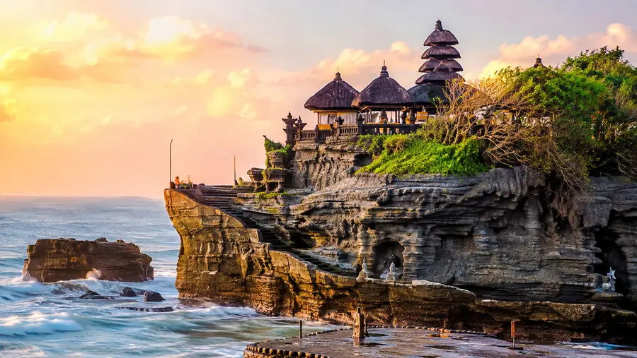 Tanah Lot Temple Sunset & Tours: Your Ultimate Guide